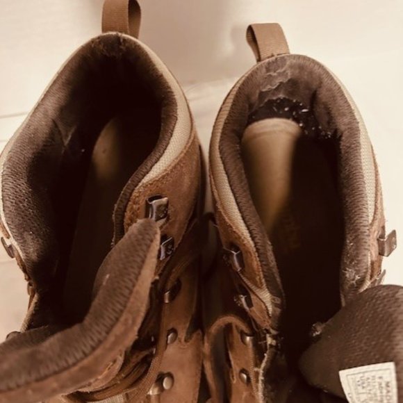 COLUMBIA MEN HIKER BOOT SZ 13